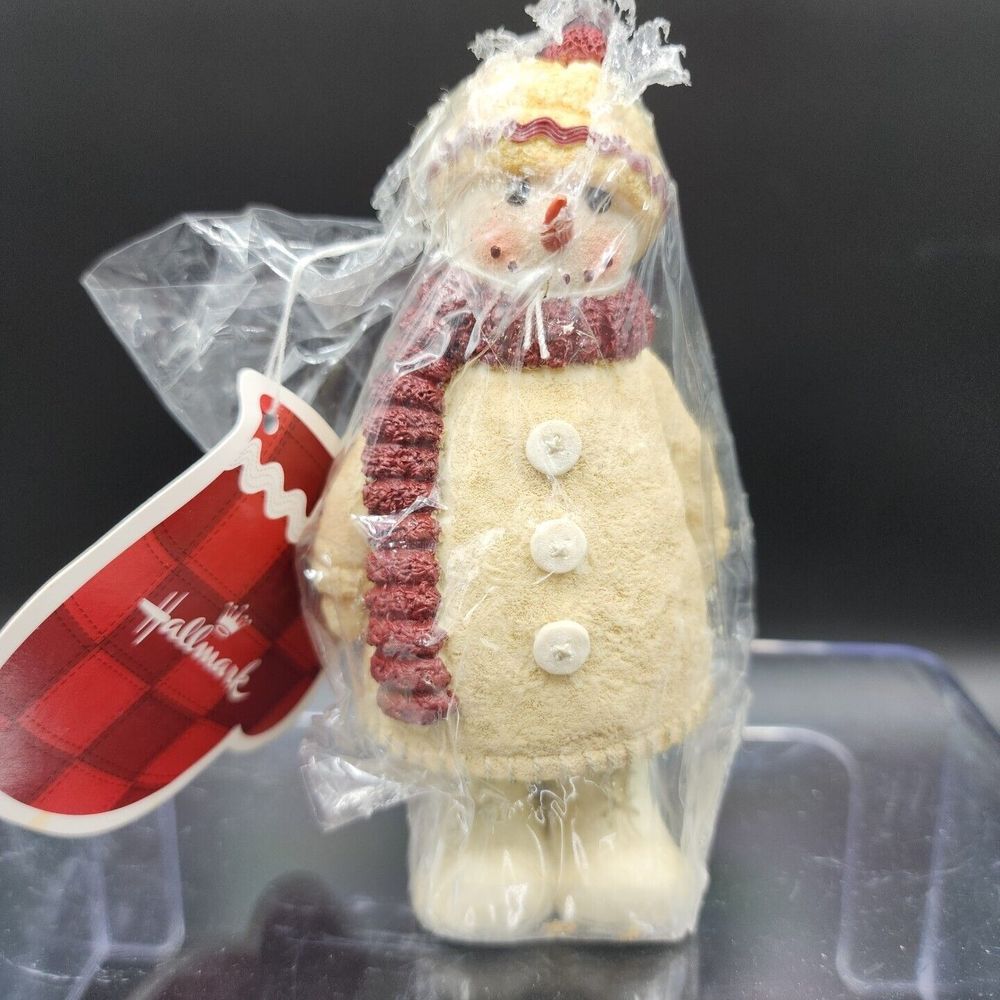 VTG Hallmark Christmas Snowman Resin Standing Figure 5" Cute Table Mantle Decor